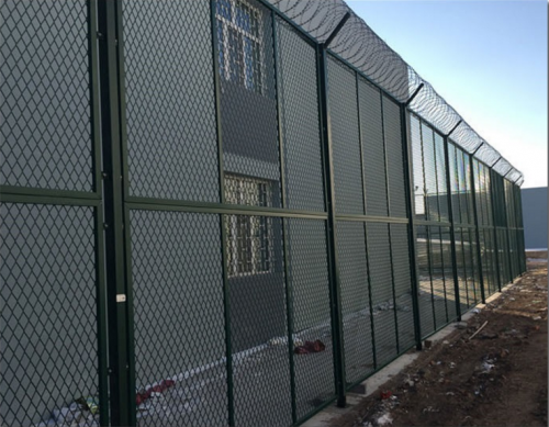 监狱区域间隔离网常见规格及安装方法