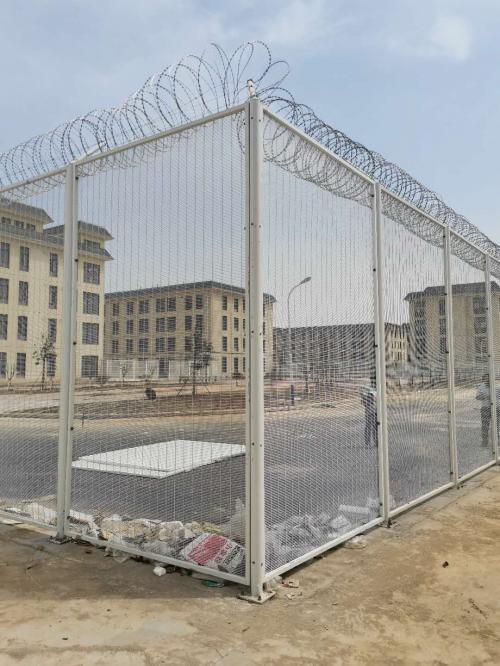 监狱警戒区隔离网墙安装的注意事项【推荐】