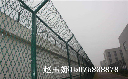 慕源监狱钢网墙.jpg